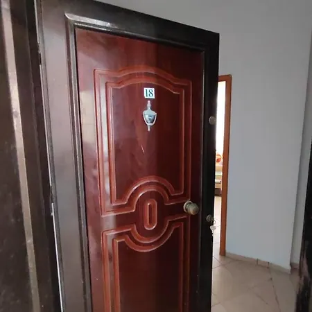 Apartmán Mali Robit Durres On 4th Floor *